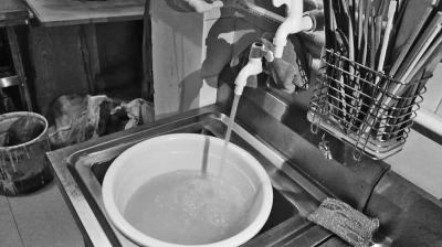 ���ݾ�������ԁ�(l��i)ˮĪ������ ��ˮ��˾��ˮ̎��